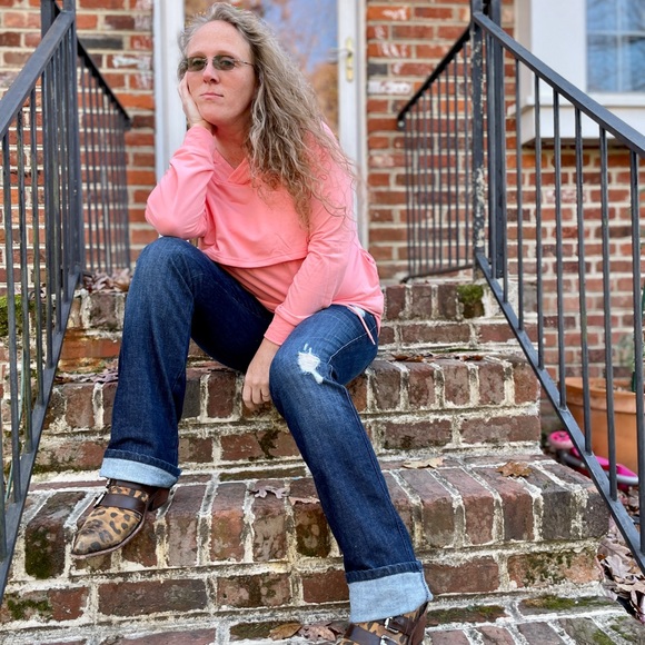 Designer jeans typically in sizes 30-32 - Picture 4 of 4